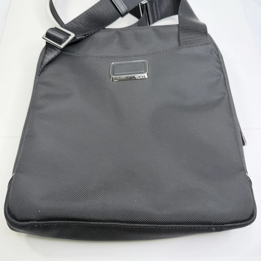 TUMI Black Ballistic Nylon Crossbody Messenger Travel Tablet Shoulder Bag